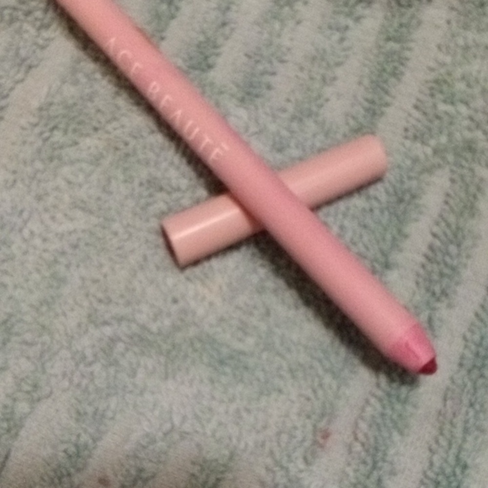 FREE Ace Beauty Lipliner with sale
